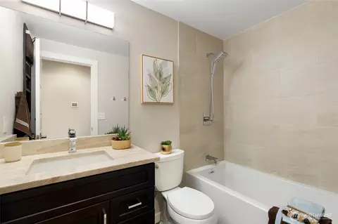 Bath - 601 220th St SW, Bothell, WA 98021 photo 2 of 2