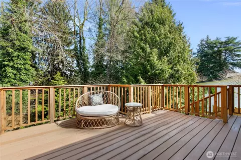 Exterior - 601 220th St SW, Bothell, WA 98021 photo 4 of 14