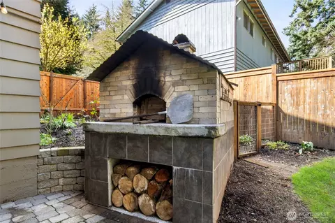 Exterior - 601 220th St SW, Bothell, WA 98021 photo 9 of 14