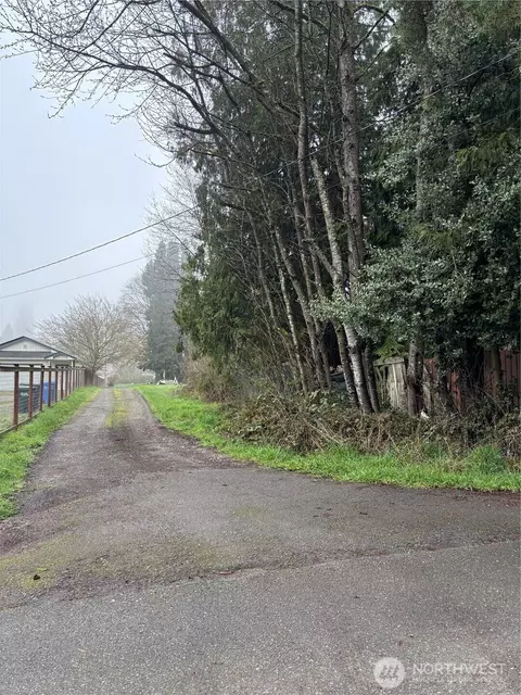 3320 13th St SW, Puyallup, WA 98373