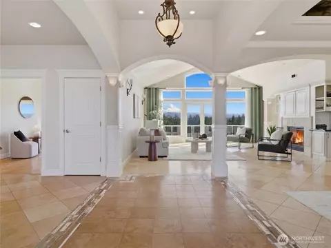 Entry Way - 2510 Cascade Dr E, Roy, WA 98580 photo 2 of 3