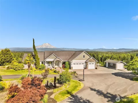 2510 Cascade Dr E, Roy, WA 98580