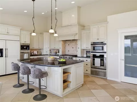 Kitchen - 2510 Cascade Dr E, Roy, WA 98580 photo 1 of 3