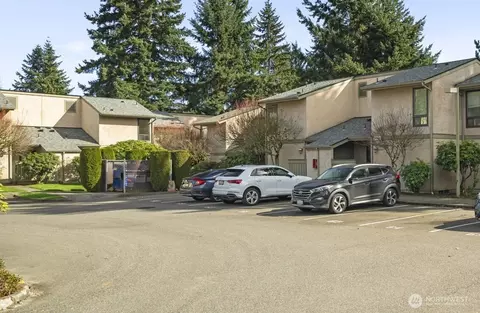 10045 NE 138th Pl #E5, Kirkland, WA 98034