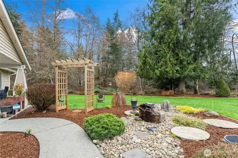 Exterior - 21701 31st Ave E, Spanaway, WA 98387 photo 4 of 9