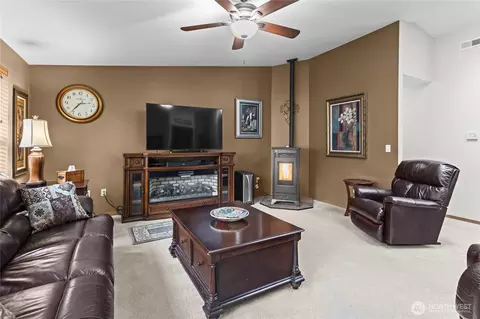 Living - 21701 31st Ave E, Spanaway, WA 98387 photo 2 of 2