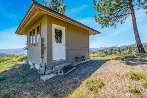 1021 Chicken Farm Ln, Cashmere, WA 98815