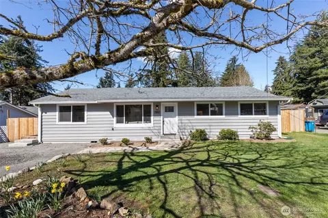 7831 202nd Pl SW, Edmonds, WA 98026