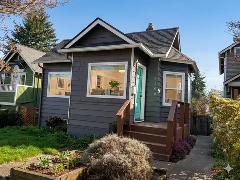 6208 Latona Ave NE, Seattle, WA 98115