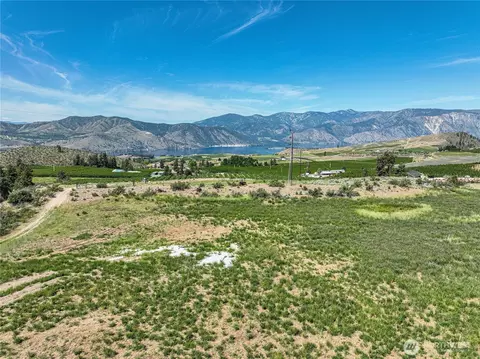 409 Chelan Ranch Rd, Chelan, WA 98816 photo 4