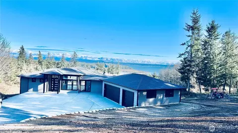 277 Camano Hill Rd, Camano Island, WA 98282