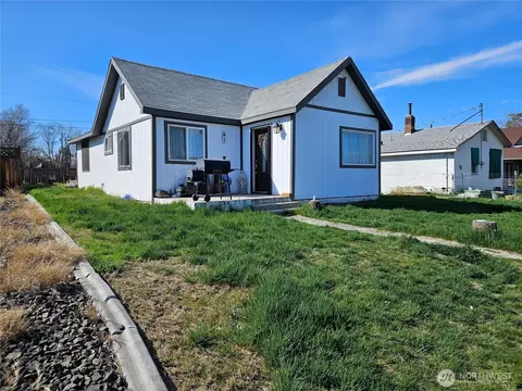 47 S Dogwood St, Soap Lake, WA 98851
