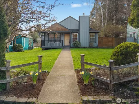 1505 Dickinson Ave NW, Olympia, WA 98502