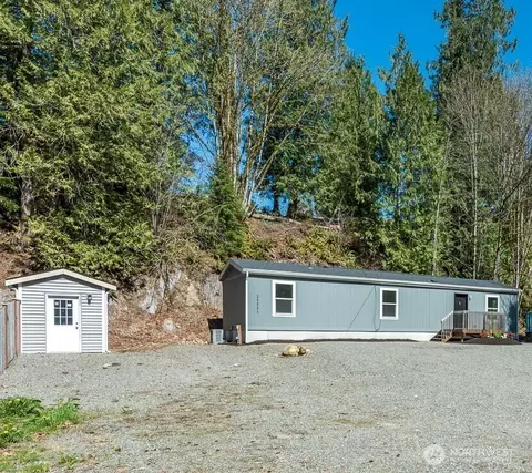 23321 N River Dr, Granite Falls, WA 98252