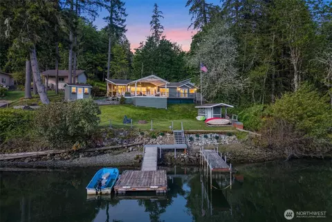 4751 E Pickering Rd, Shelton, WA 98584