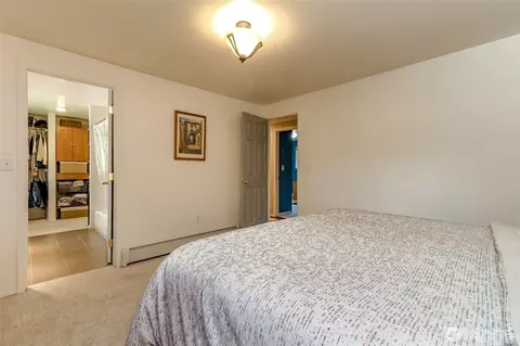 Bedroom - 20808 SE 271st St, Covington, WA 98042 photo 2 of 5