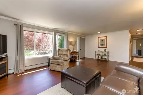 Living - 20808 SE 271st St, Covington, WA 98042 photo 3 of 7
