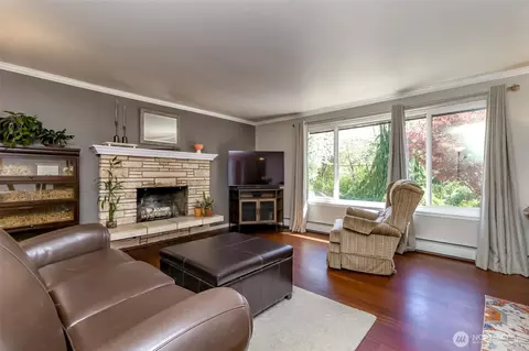 Living - 20808 SE 271st St, Covington, WA 98042 photo 1 of 7