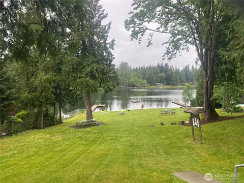 View/Area - 20808 SE 271st St, Covington, WA 98042 photo 2 of 4