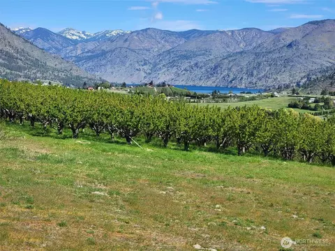 31 Milan St, Manson, WA 98831