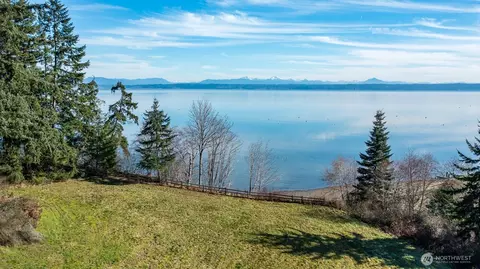 1205 Orcas Dr, Camano Island, WA 98282