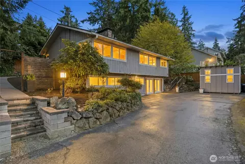 3016 106th Ave SE, Bellevue, WA 98004