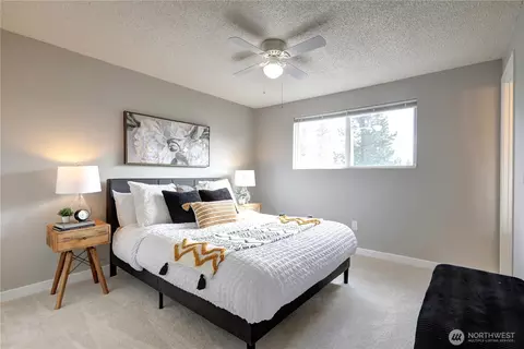Bedroom - 22426 3rd Pl W, Bothell, WA 98021 photo 1 of 4