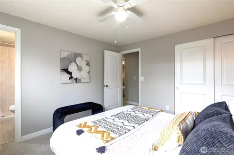 Bedroom - 22426 3rd Pl W, Bothell, WA 98021 photo 2 of 4