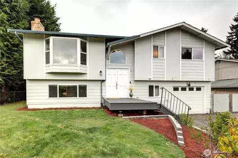 Exterior - 22426 3rd Pl W, Bothell, WA 98021 photo 1 of 3