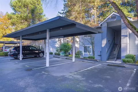 10026 NE 127th Pl #D117, Kirkland, WA 98034