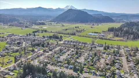 View/Area - 607 Bathke Ave, Enumclaw, WA 98022 photo 1 of 5
