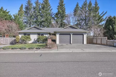 Exterior - 607 Bathke Ave, Enumclaw, WA 98022 photo 11 of 11