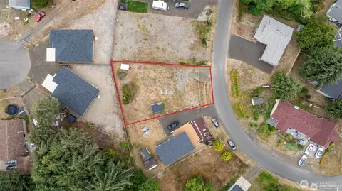 733 Wood Duck Ave SE, Ocean Shores, WA 98569