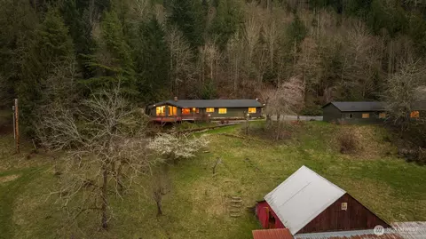31014 128th St E, Buckley, WA 98321
