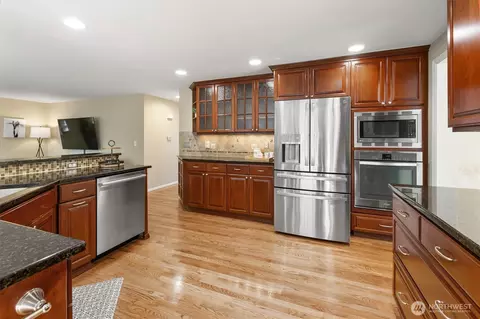 Kitchen - 2602 57th St SW, Everett, WA 98203 photo 4 of 5