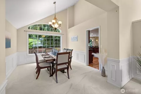 Dining - 2602 57th St SW, Everett, WA 98203 photo 1 of 3