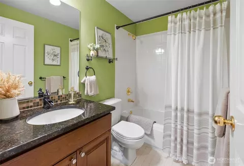 Bath - 2602 57th St SW, Everett, WA 98203 photo 1 of 3