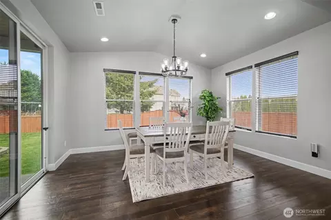 Dining - 207 Fielding St NE, Orting, WA 98360 photo 1 of 2