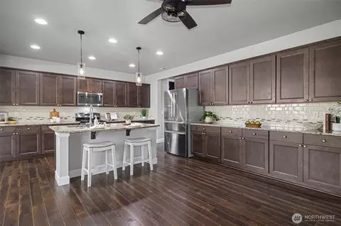 Kitchen - 207 Fielding St NE, Orting, WA 98360 photo 1 of 4
