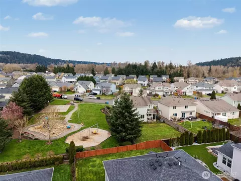View/Area - 207 Fielding St NE, Orting, WA 98360 photo 2 of 4
