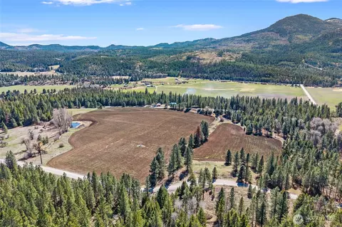 2068 Addy-gifford Rd, Addy, WA 99101