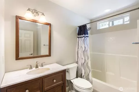 Bath - 306 Taylor Blvd, Sequim, WA 98382 photo 3 of 3