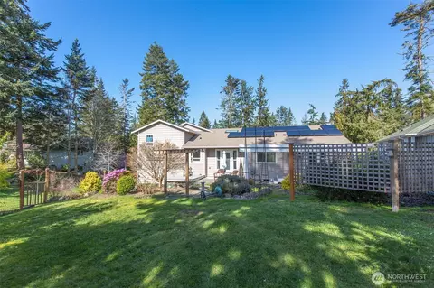 Exterior - 306 Taylor Blvd, Sequim, WA 98382 photo 14 of 16