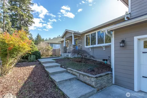 Exterior - 306 Taylor Blvd, Sequim, WA 98382 photo 15 of 16