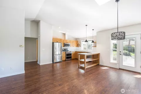 Living - 306 Taylor Blvd, Sequim, WA 98382 photo 2 of 5