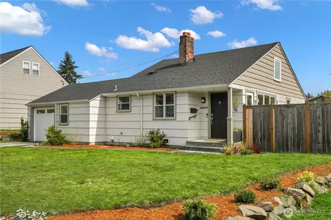13504 15th Pl NE, Seattle, WA 98125