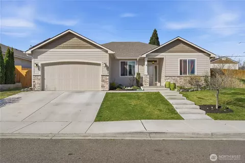 4304 S Dennis Ct, Kennewick, WA 99337