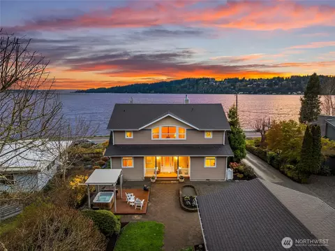 3450 Crystal Springs Dr NE, Bainbridge Island, WA 98110