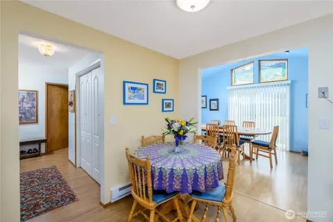 Dining - 343 W Hemlock, Sequim, WA 98382 photo 1 of 3