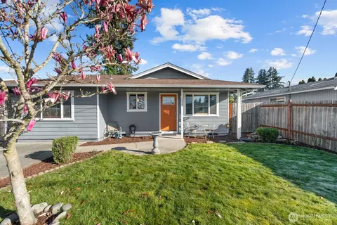 Exterior - 237 169th St S, Spanaway, WA 98387 photo 1 of 3